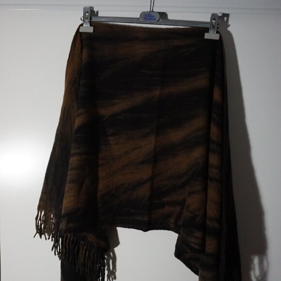 BNWT AW17 DRYKORN FOR BEAUTIFUL PEOPLE SCARF - Picture 1 of 6